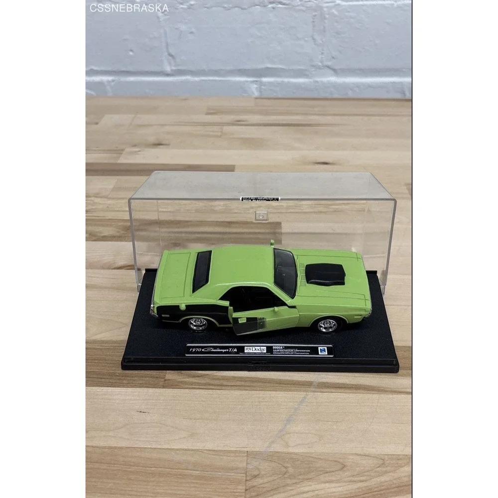 lime green. Die-Cast Model‎ of a 1970 Dodge Challenger